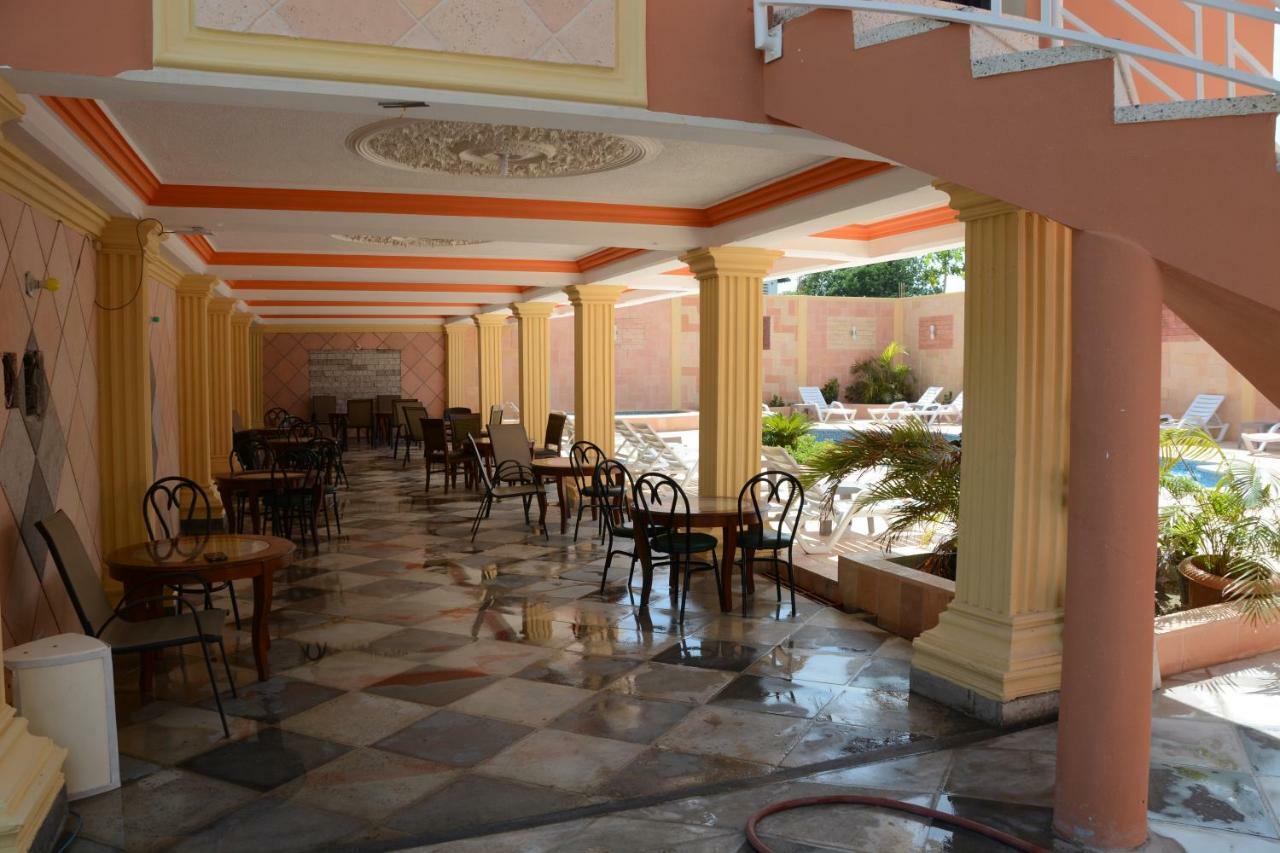Hotel Tabarre 'S Palace 太子港 外观 照片